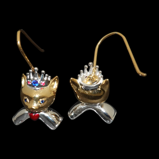 Aretes Bembu, La Gata Reina de Corazones