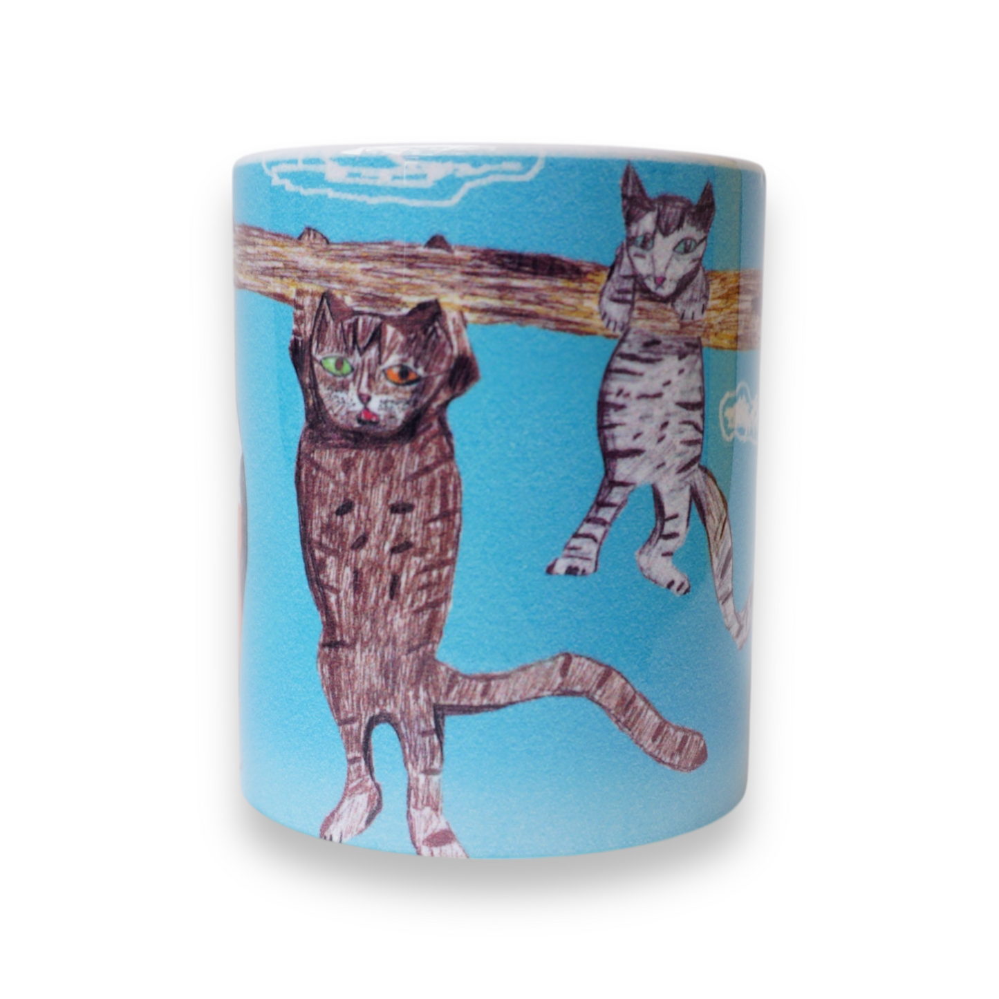 Gatitos en el árbol