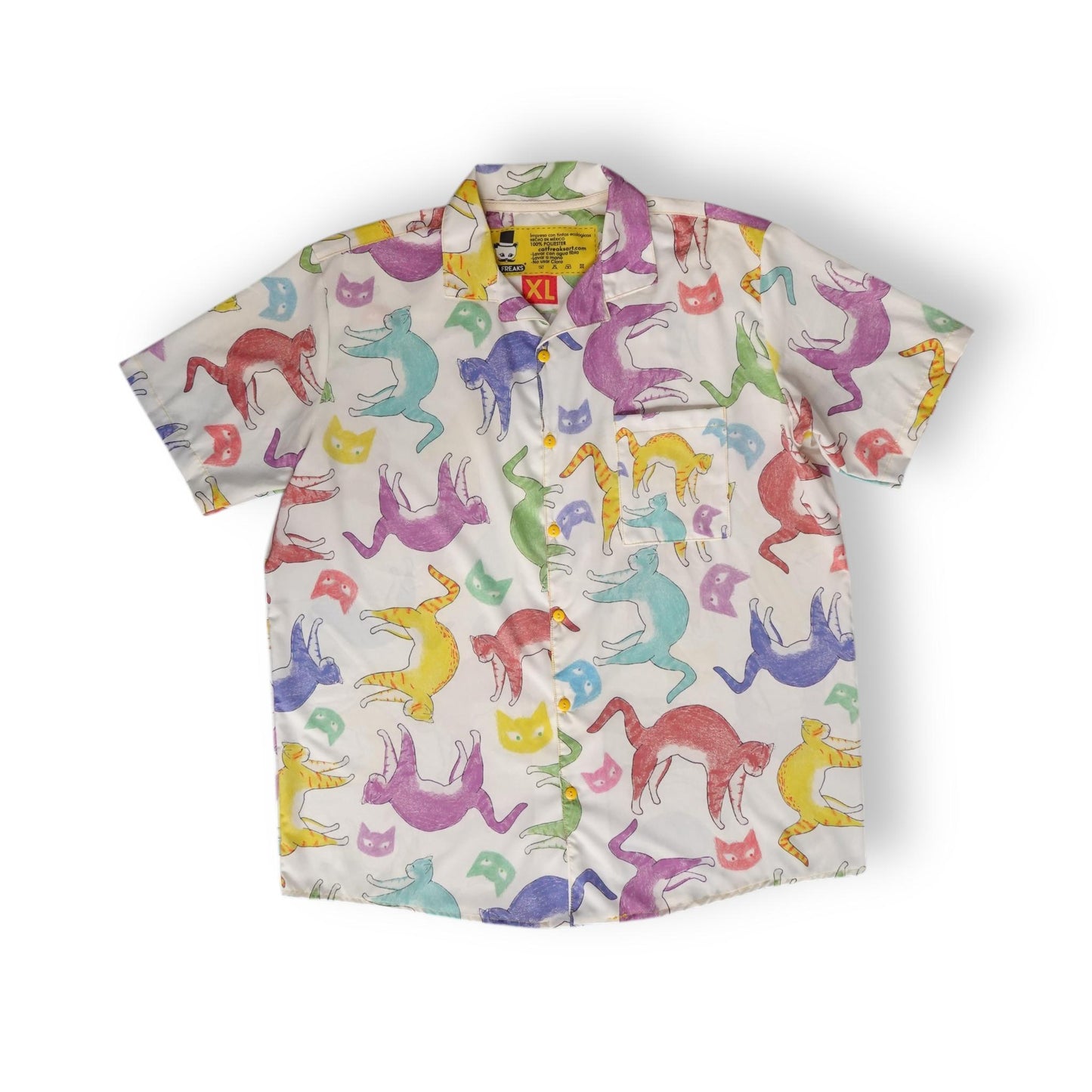 Camisa Gatitos estirándose