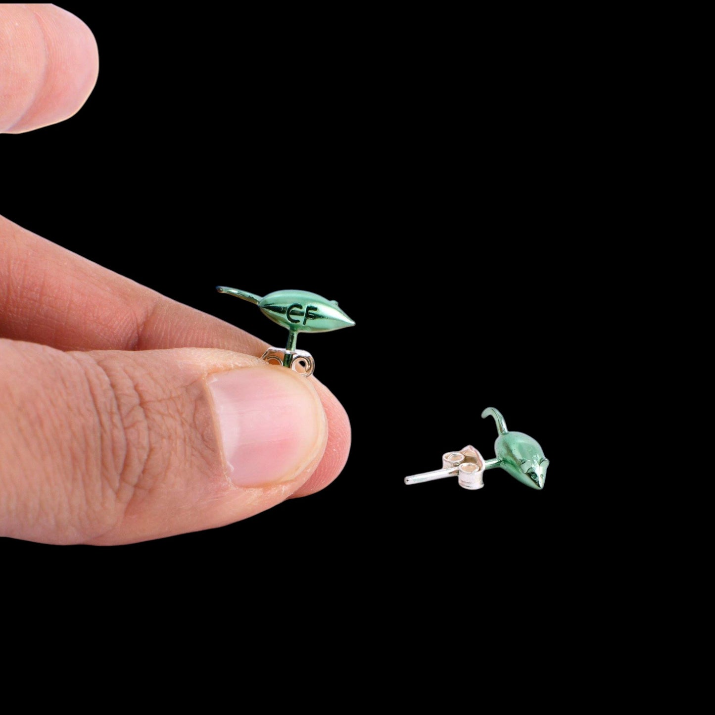 Ejercito ratón aretes